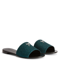 Souliers plats