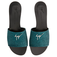 Souliers plats