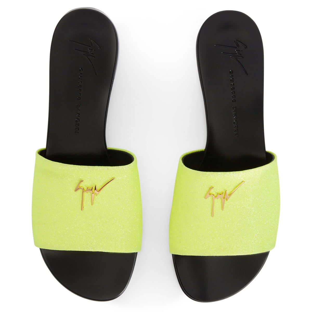 Souliers plats