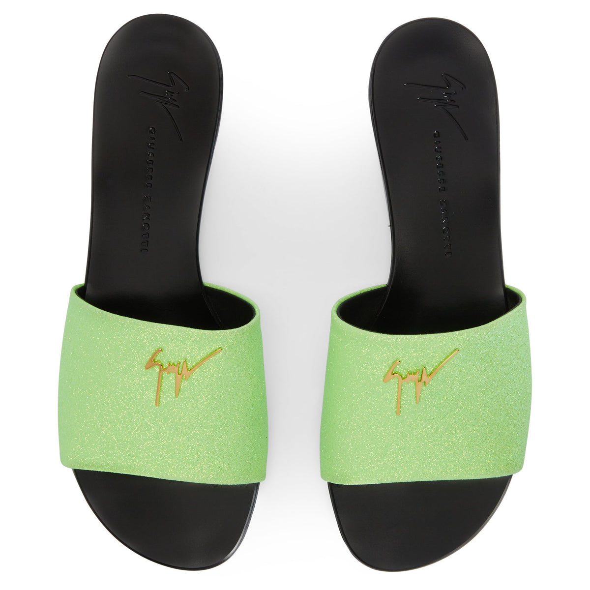 Souliers plats