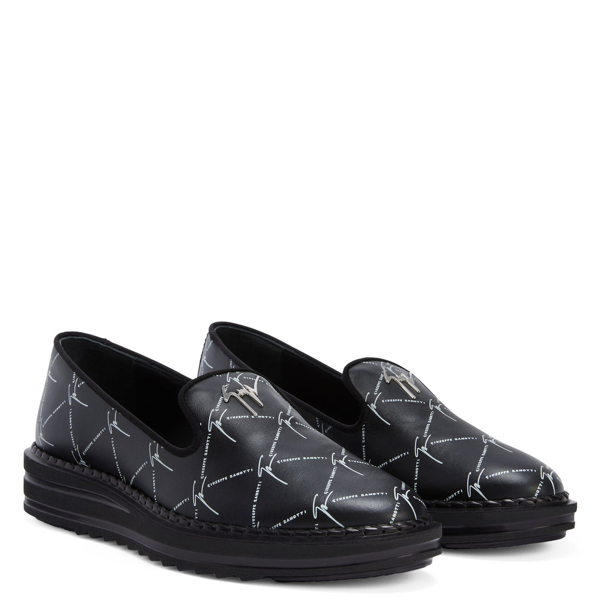 Souliers plats