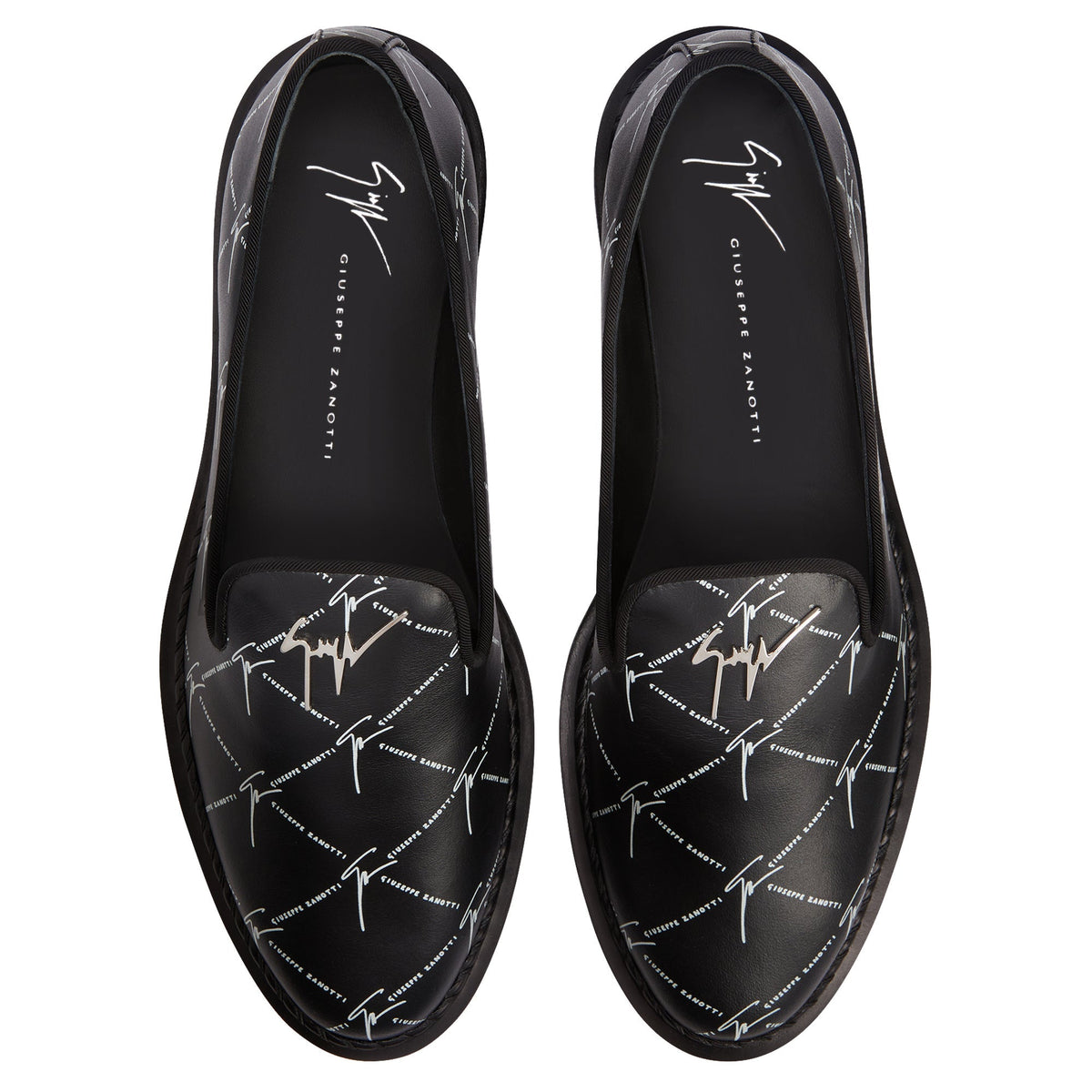 Souliers plats