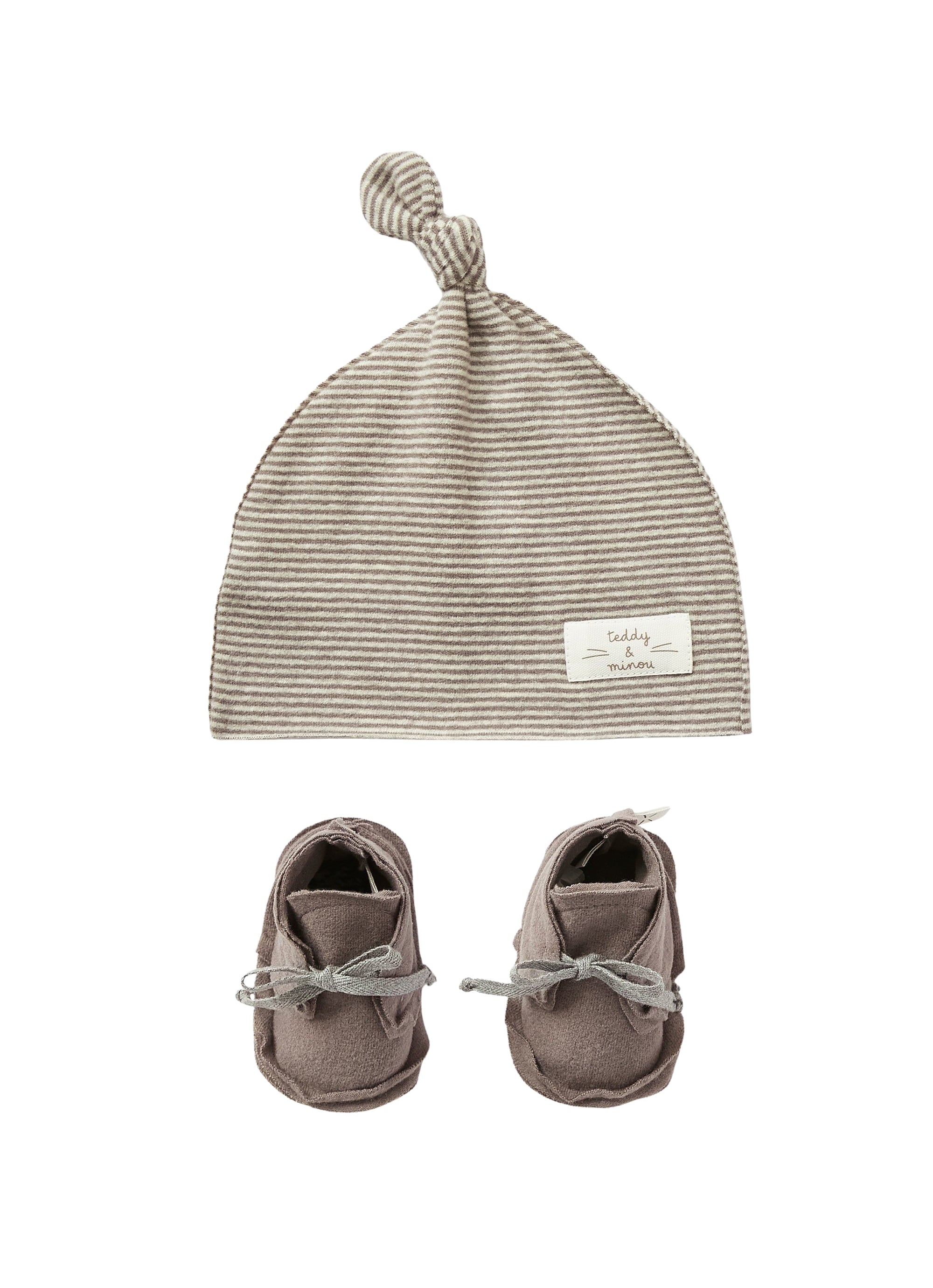 Set cappellino e scarpe a righe marroni