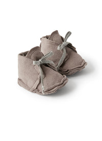 Set cappellino e scarpe a righe marroni