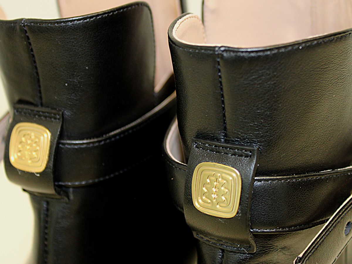 1qty NEW  / Bottines basses Annabelle en cuir - Nero