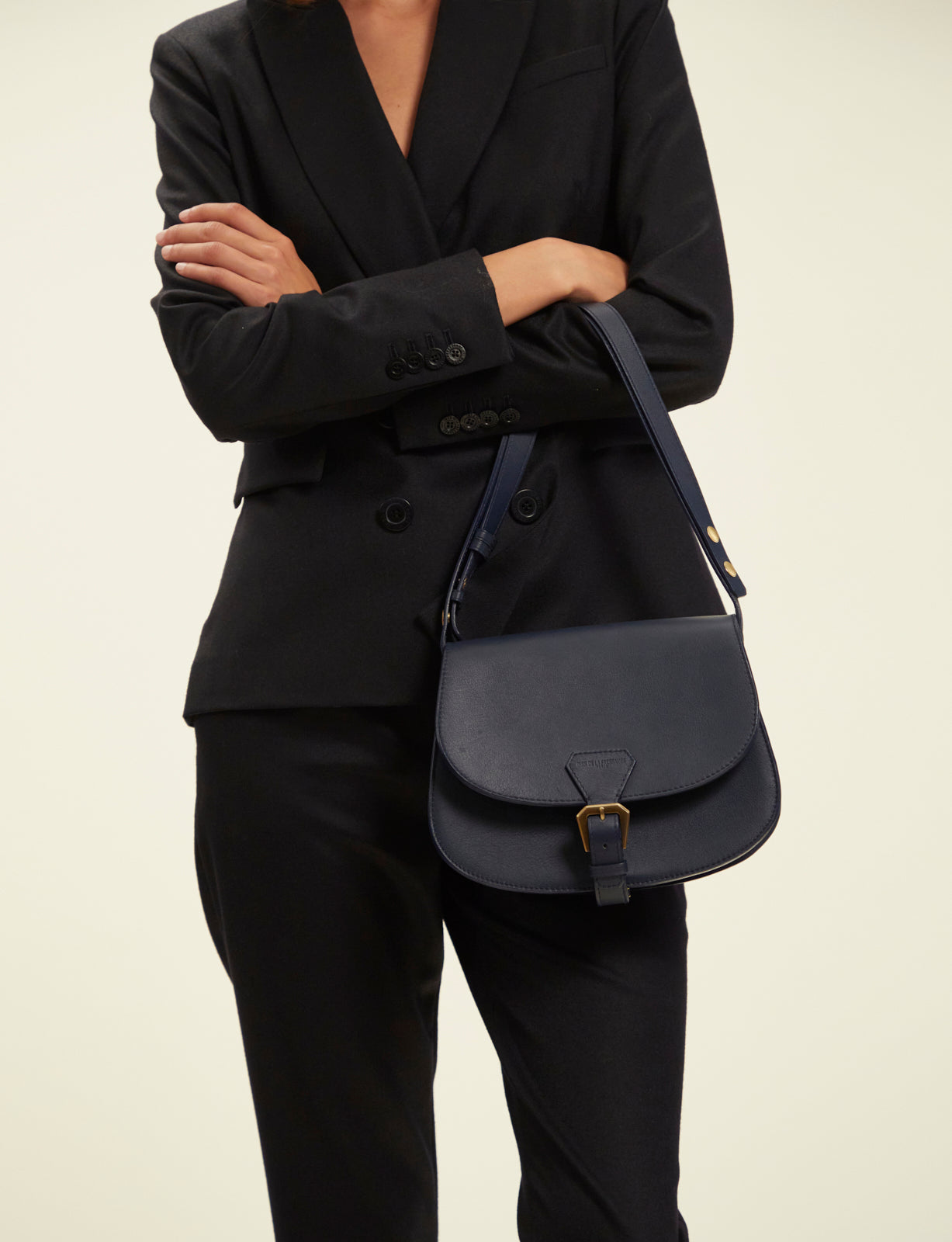 1qty NEW  / Sac bandoulière Flâneur en cuir -  Blue Navy