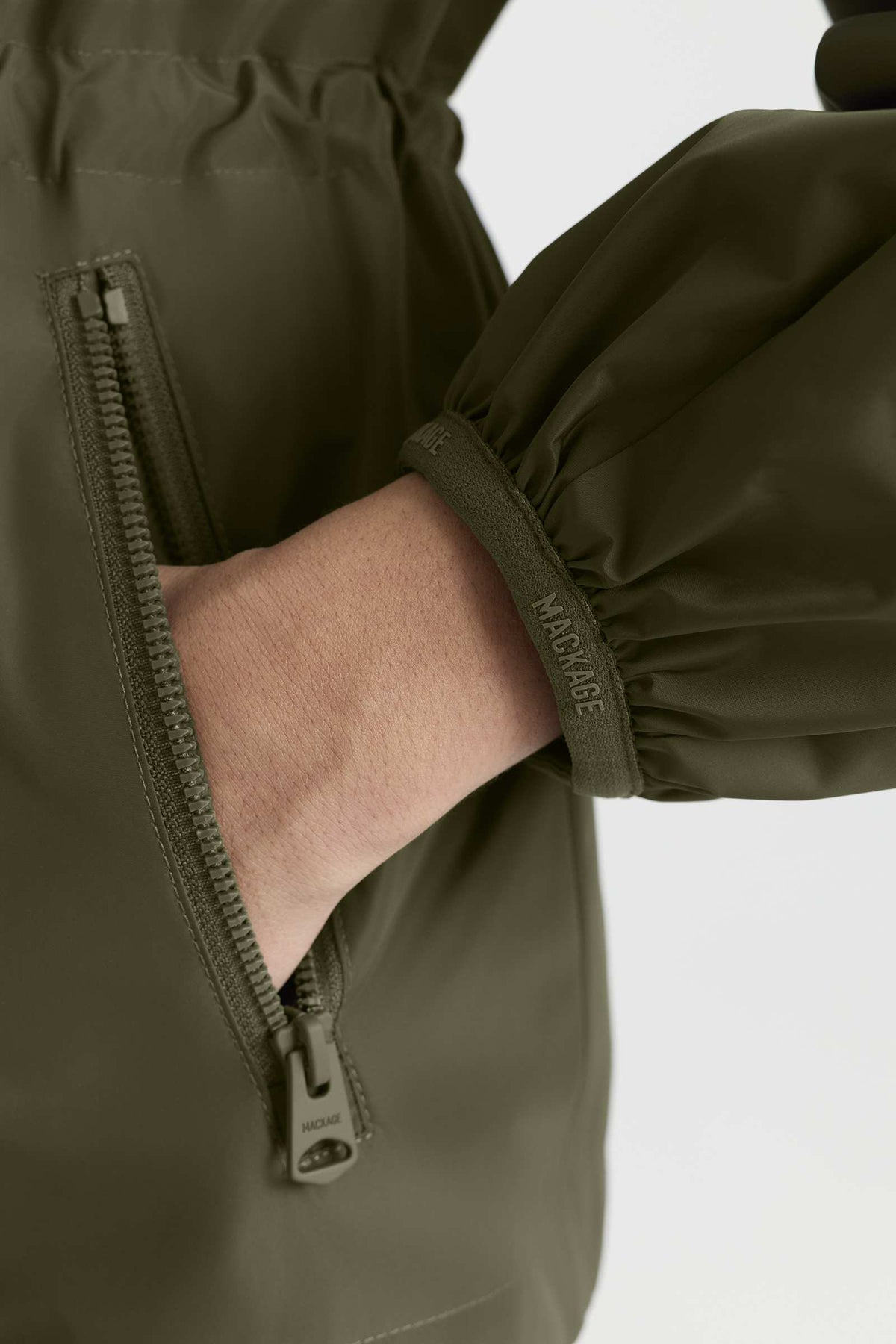 Light Military Ladies Hooded Rainwear Jacket