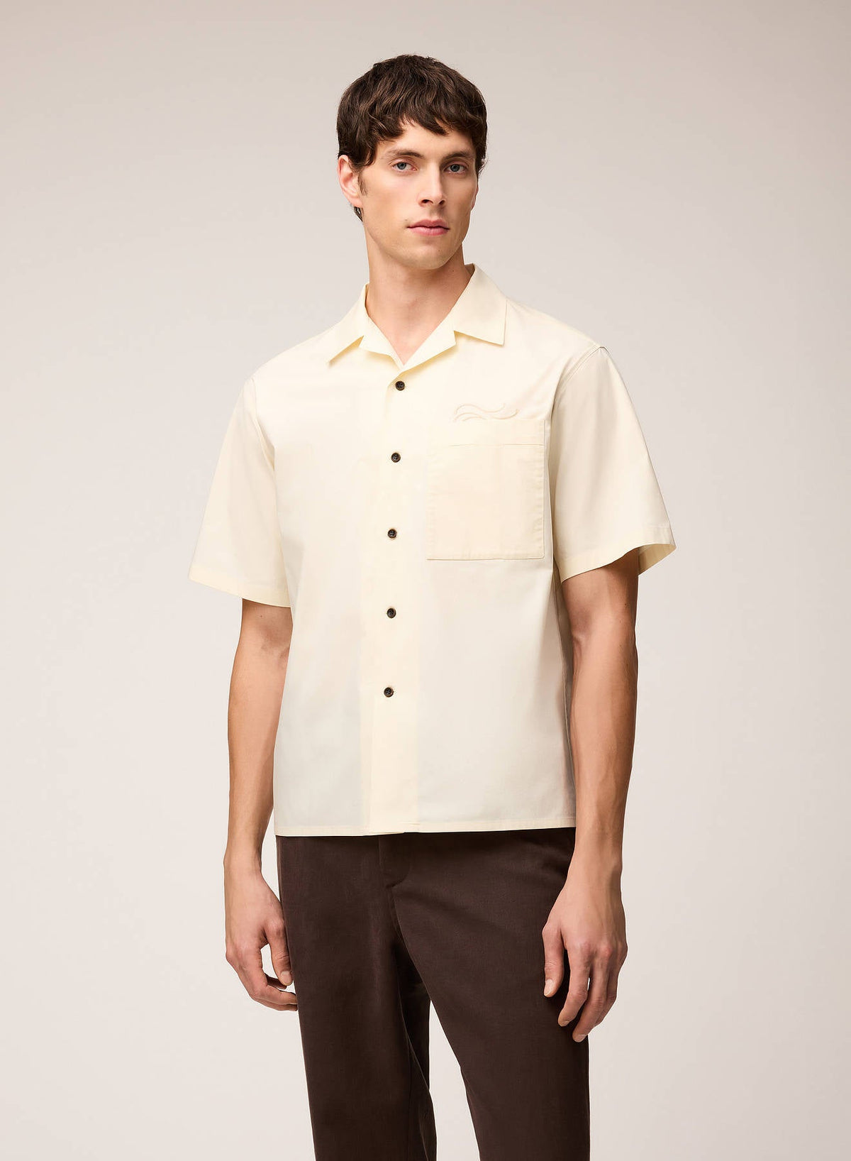 BUTTER POPELINE COTTON STRETCH SHORT SLEEVES SHIRT WITH EMBROIDERY