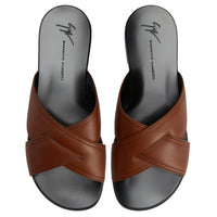 Sandales