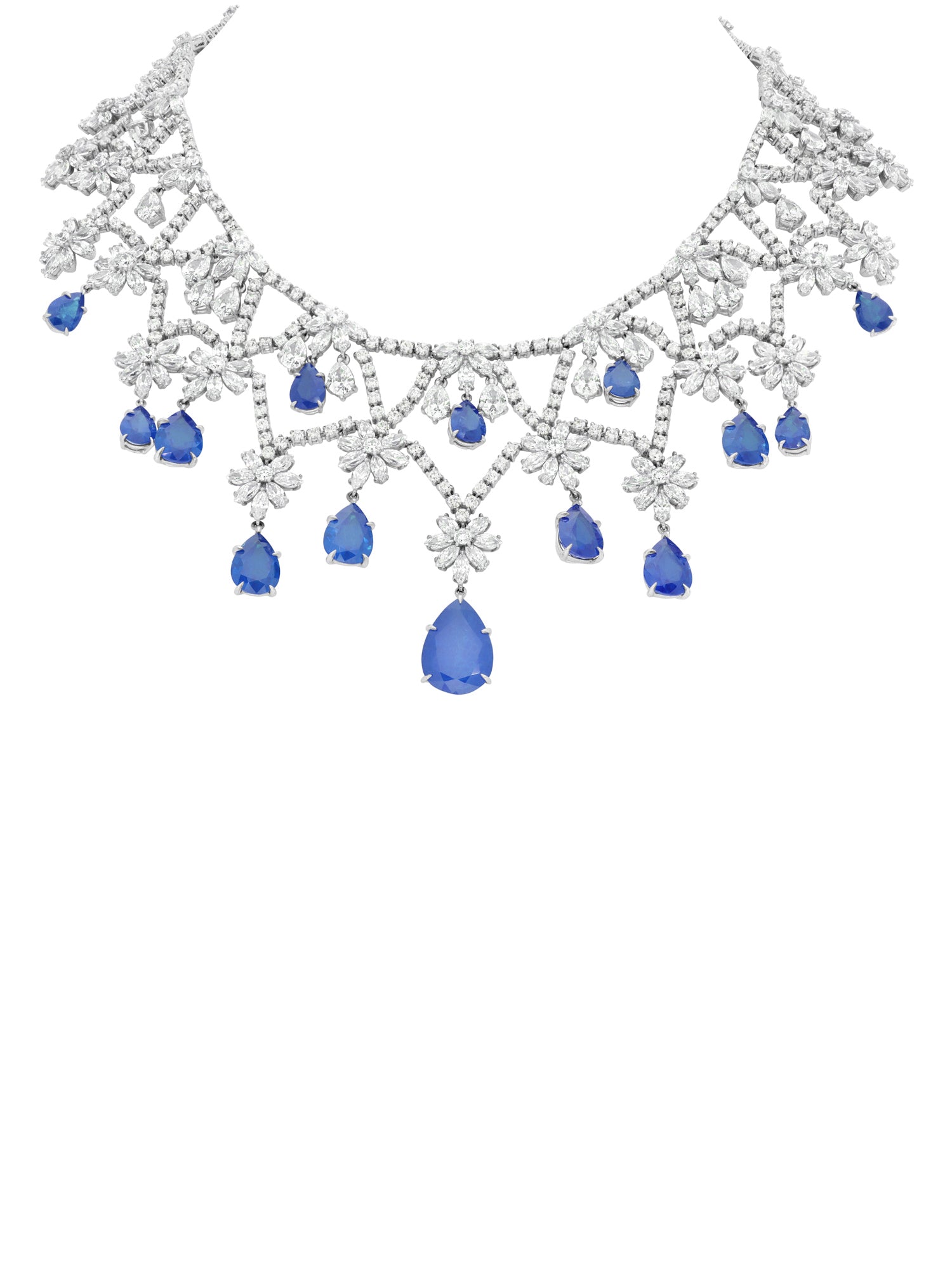 1qty DJV / QTY DISPO : 1-QTY VENDUES : 0-ST : 0% PRIX DJV : 1990€ // Argent Rhodié Collier fleur en argent rhodié serti de Burmalite taille poire bleu saphir /// RECO : 1872€
