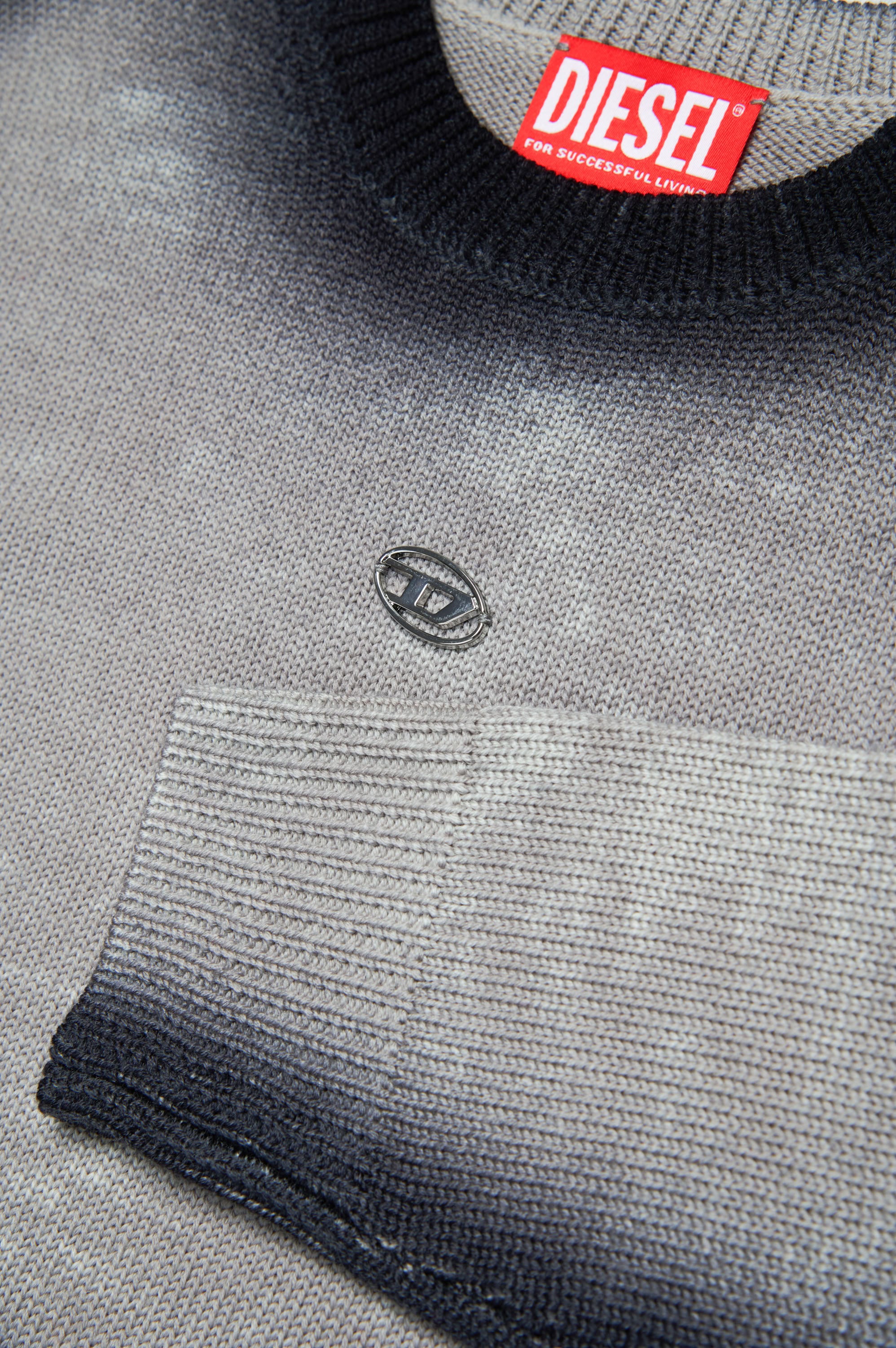 Washed wool jumper - Nero