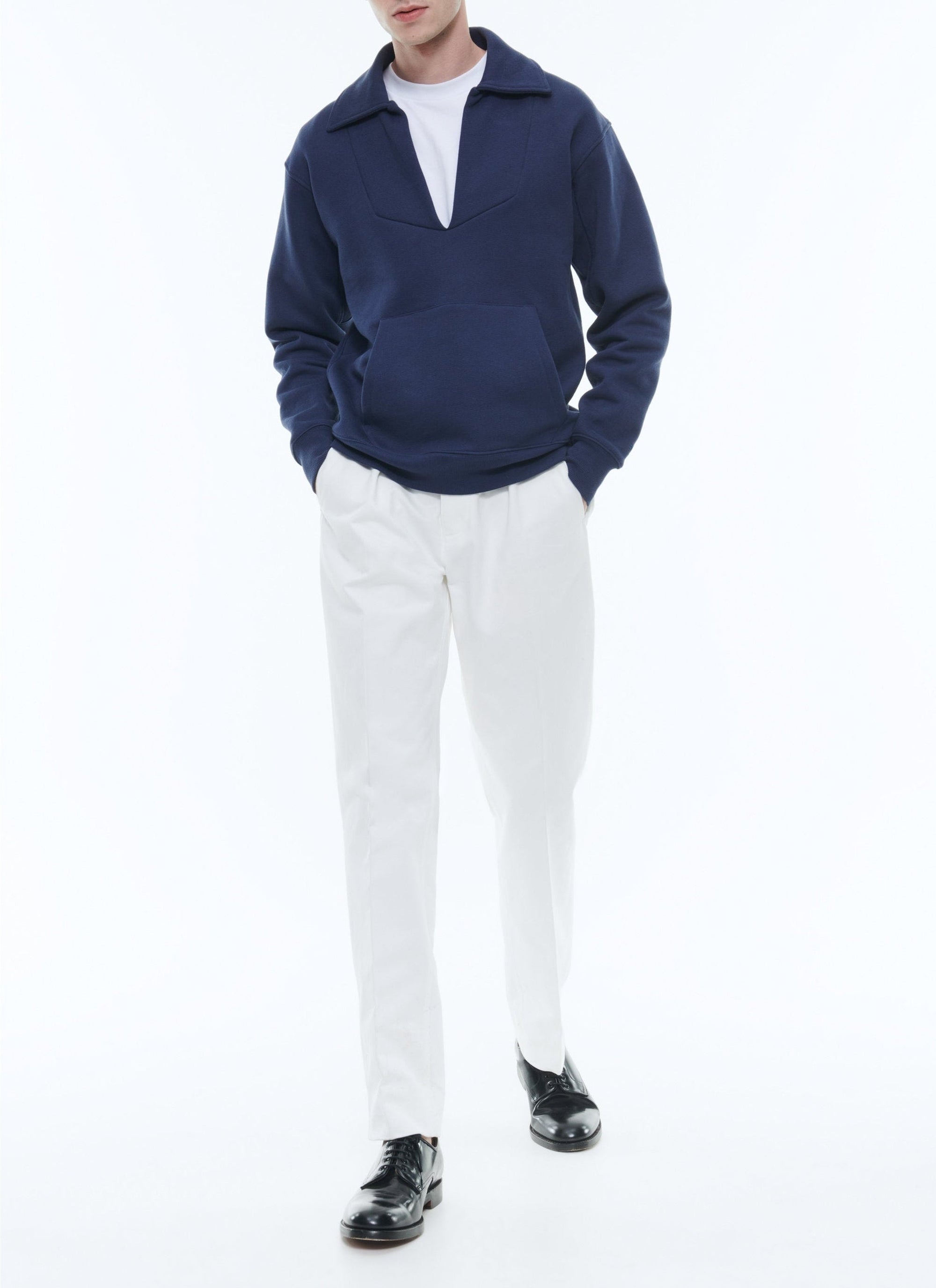 Sweatshirt à col V et poche - Marine