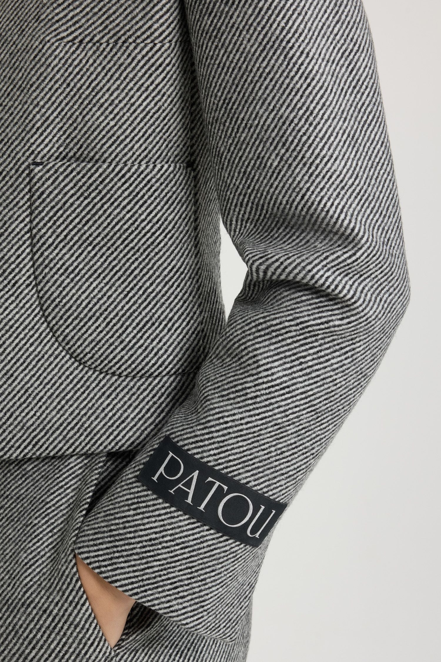Veste courte en tweed stretch
