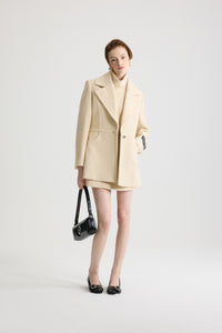 No Label Snowberry White / Veste longiligne à boutonnage simple en tweed de laine mélangée éco-responsable