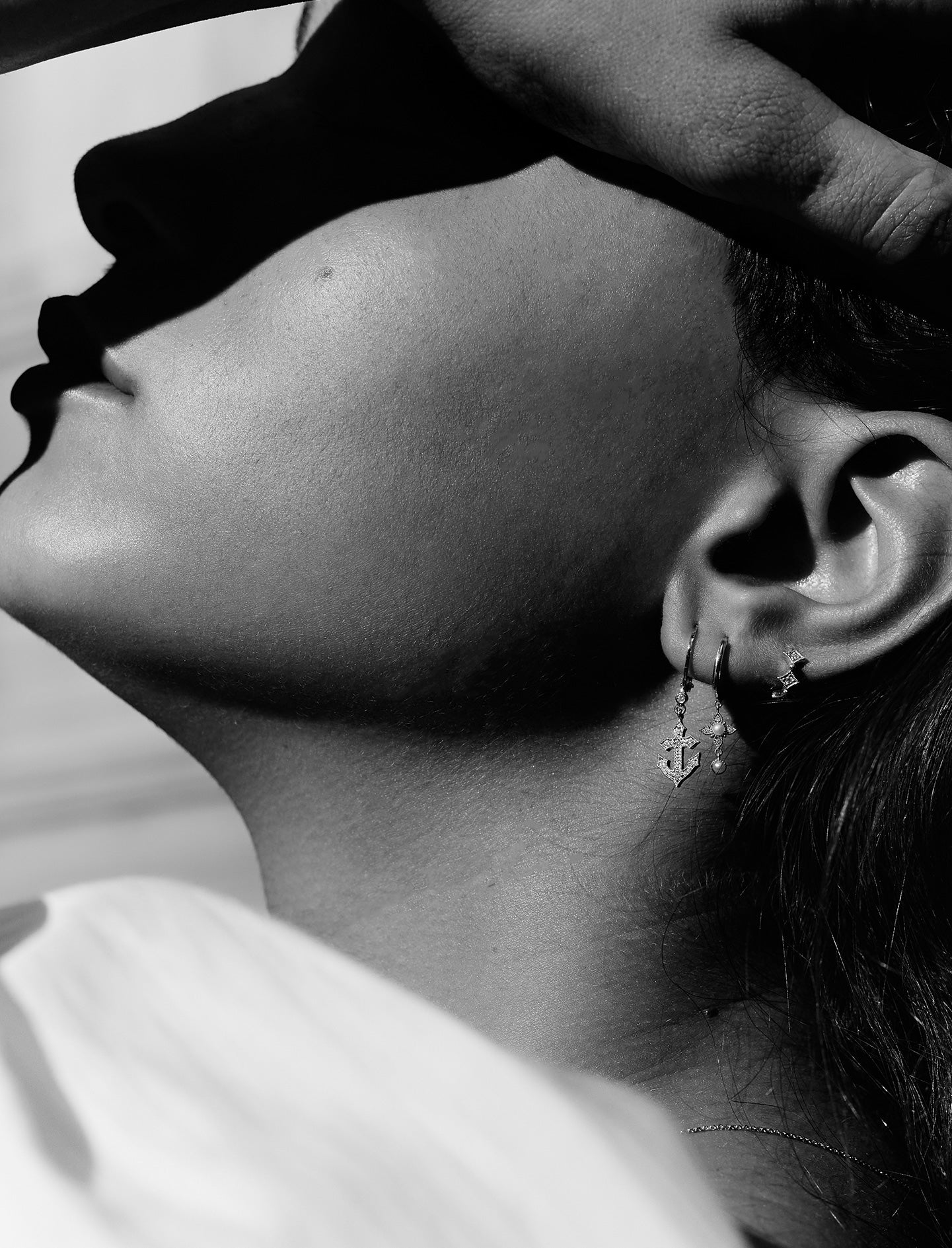 JALA BOUCLES D'OREILLES DORMEUSES