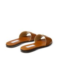 Sandales JC plates avec emblème JC en cuir - Tan
