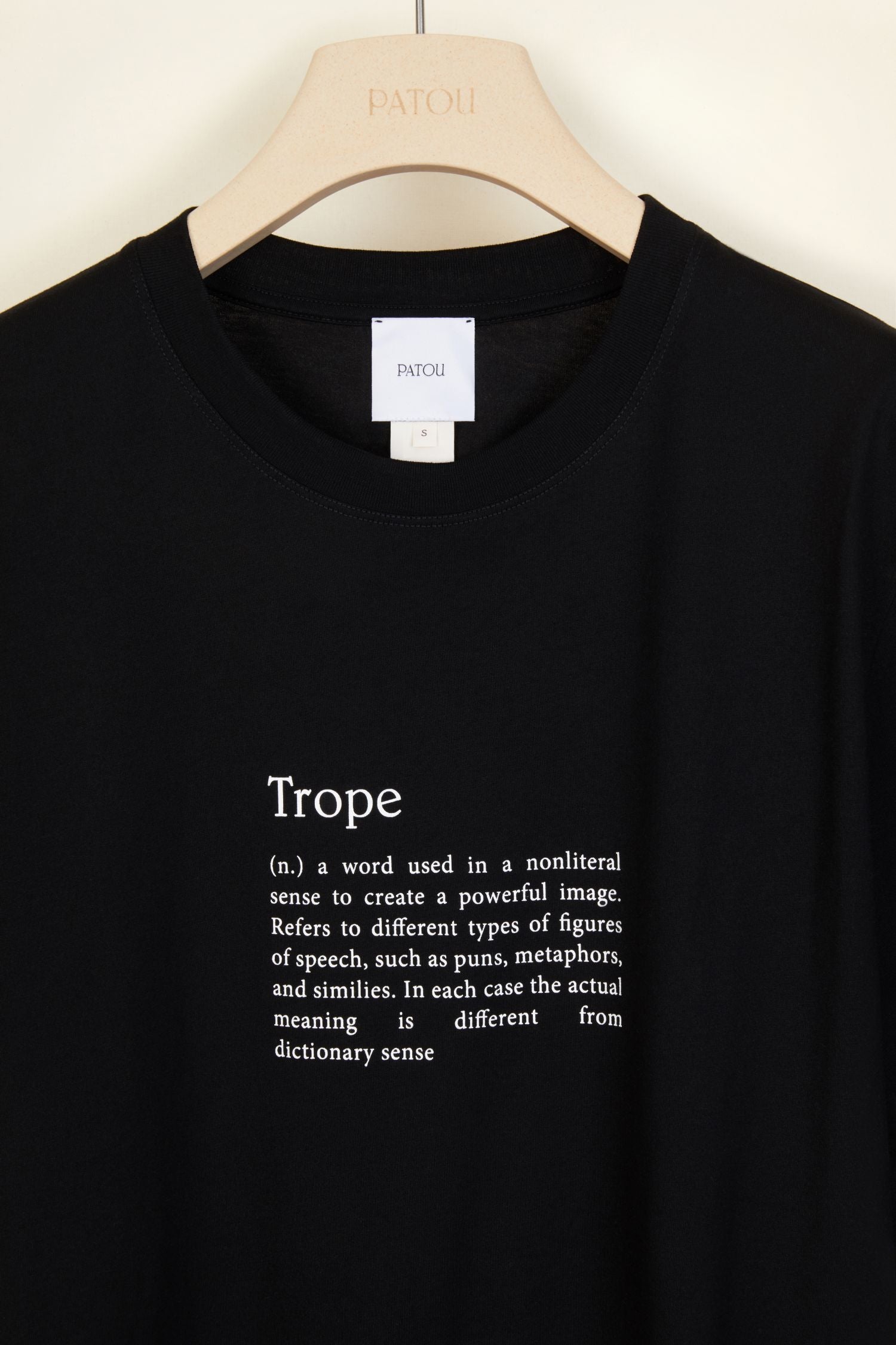 Trope T-shirt in organic cotton
  - Trope black