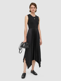 Black Robe - Black