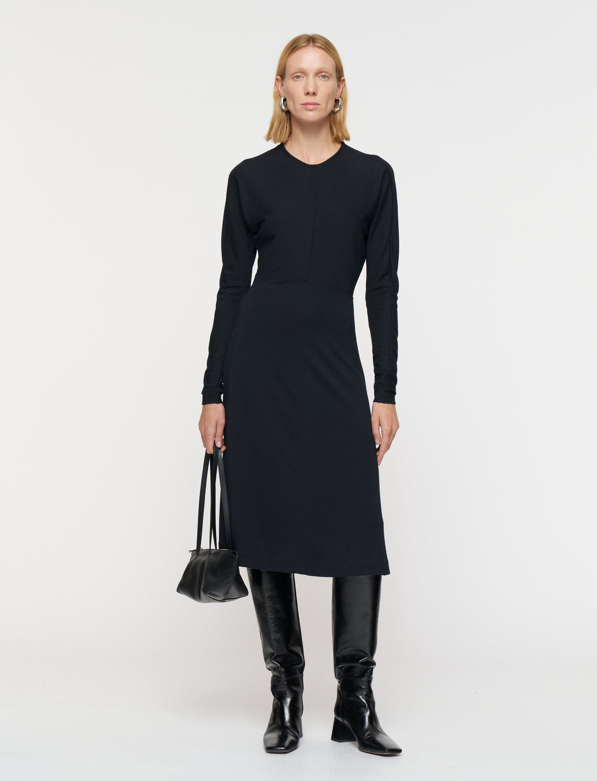 Black Robe - Black