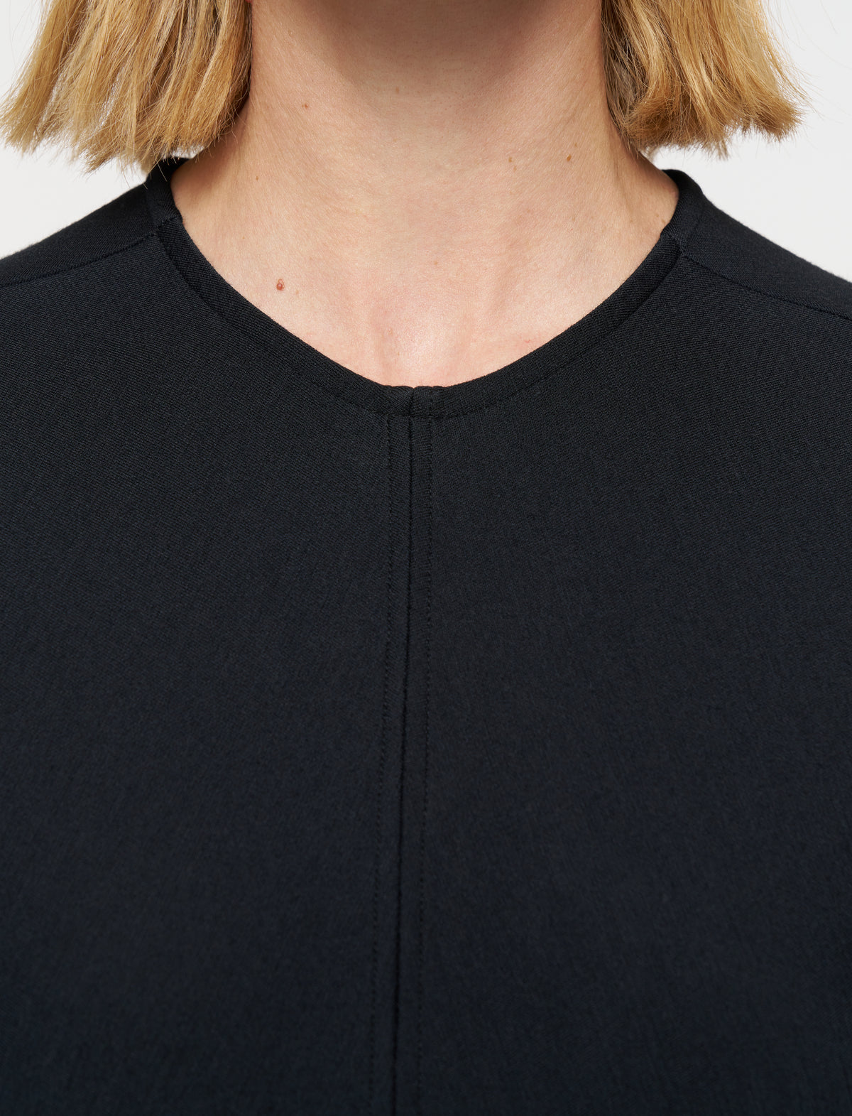 Black Robe - Black
