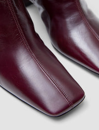 Ruby Bottes - Ruby