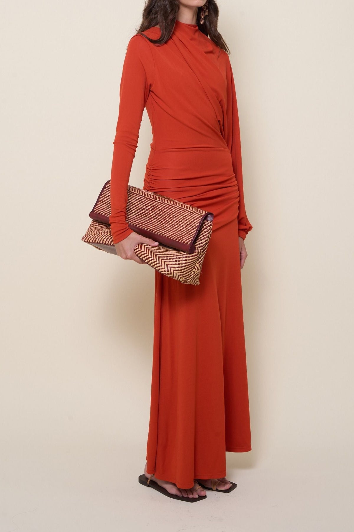 Memorias Hacia El Sur Clutch Bag - Wine
