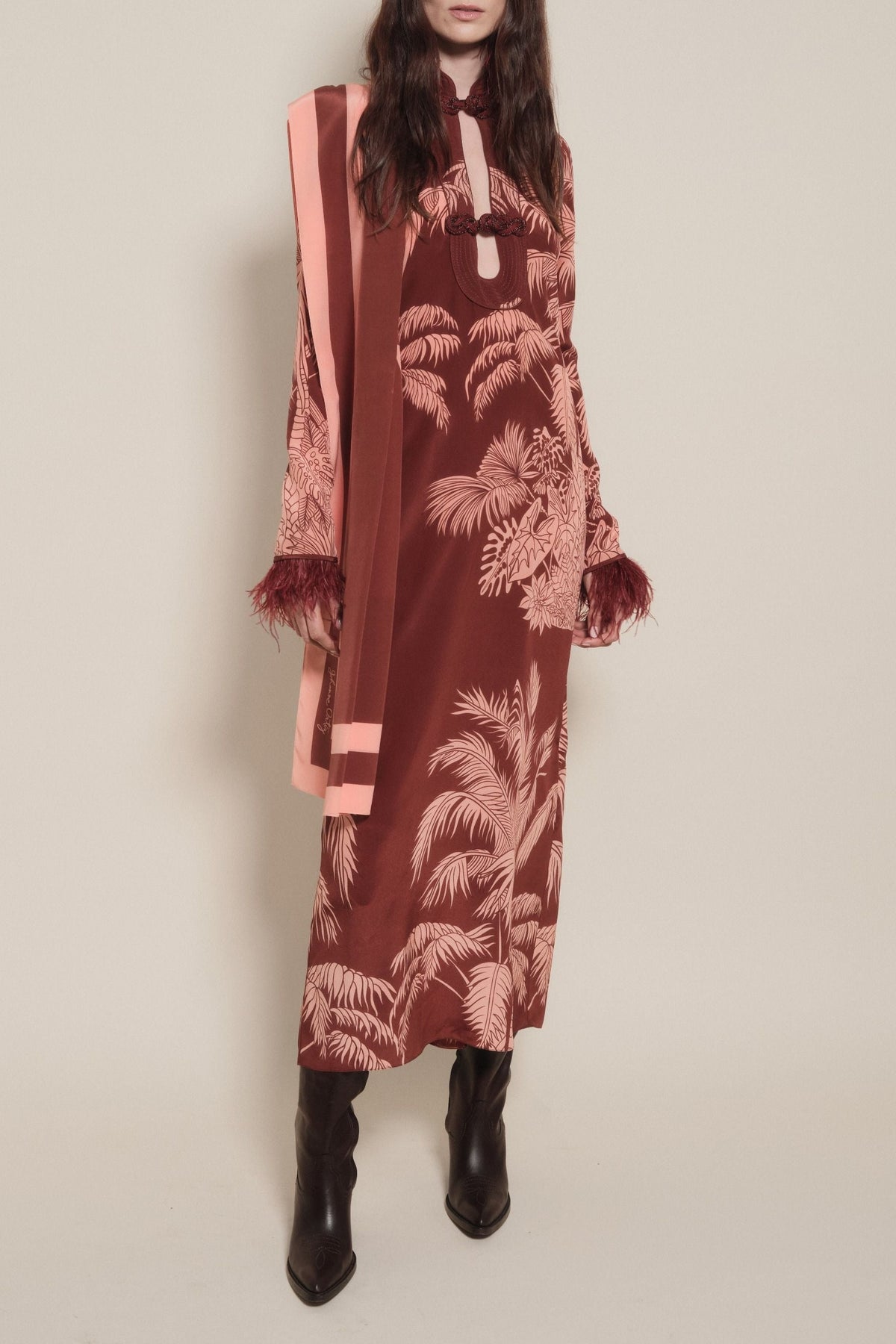 Magnolia Silhouette silk shawl - Wine