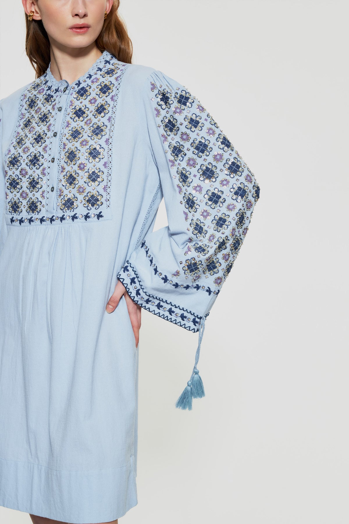 Robe courte brodée de sequins Joana - Blue