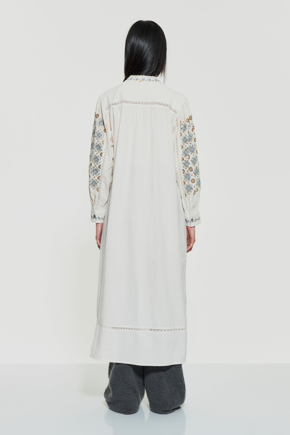 Robe longue brodée de sequins Joana - Cream