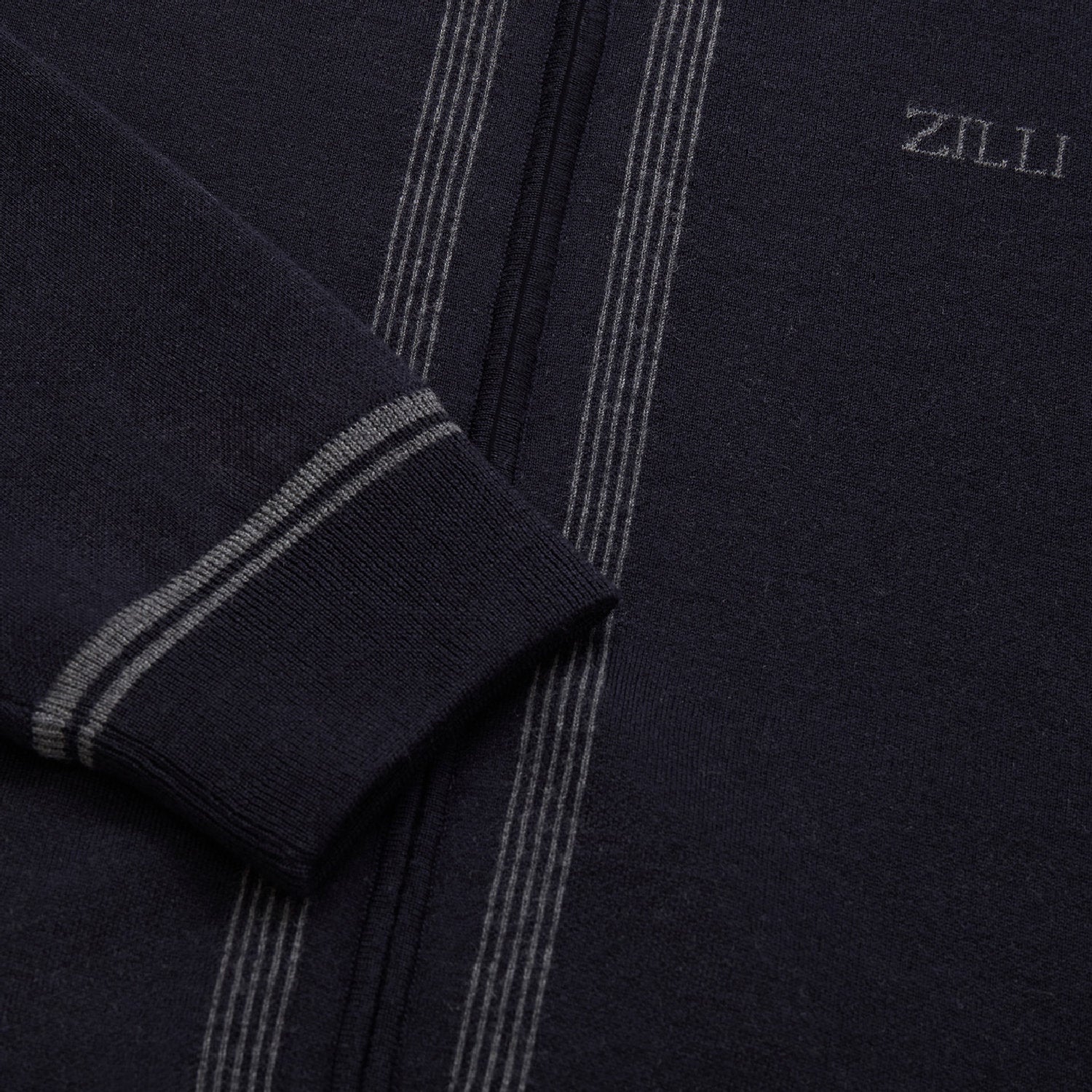 Gilet zippé brodé en laine - Bleu & Gris