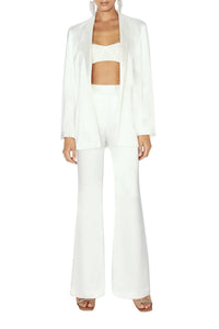 Julianne Blazer - Liquidwhite