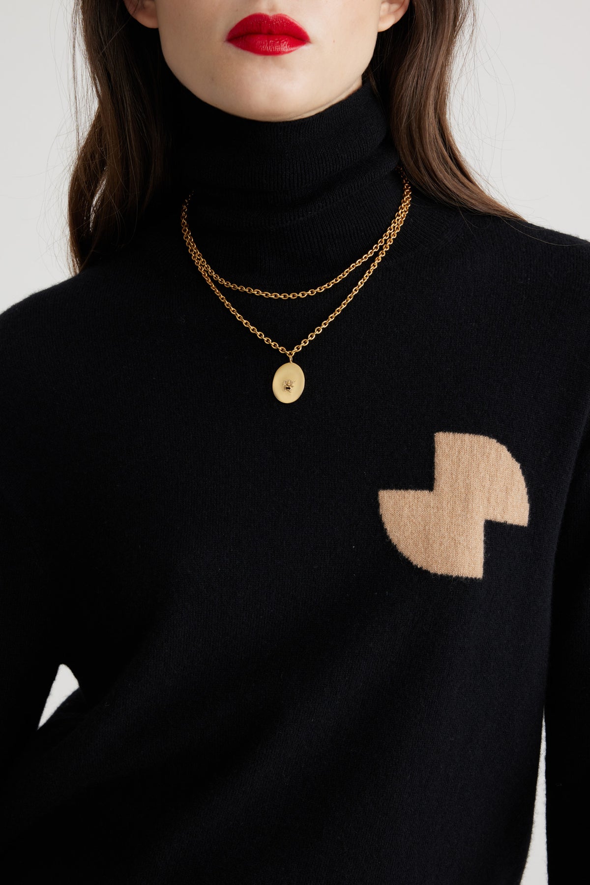 Gold / Collier à pendentif Bocca en laiton