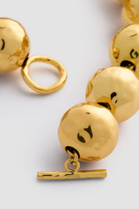 Gold / Collier à boules martelées en laiton doré