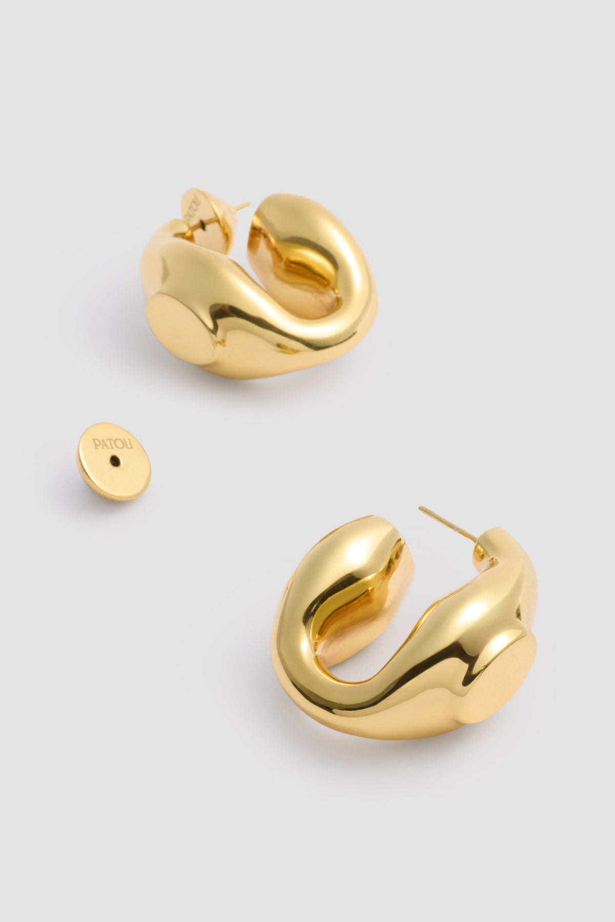 Gold / Boucles d’oreilles chevalière en laiton doré