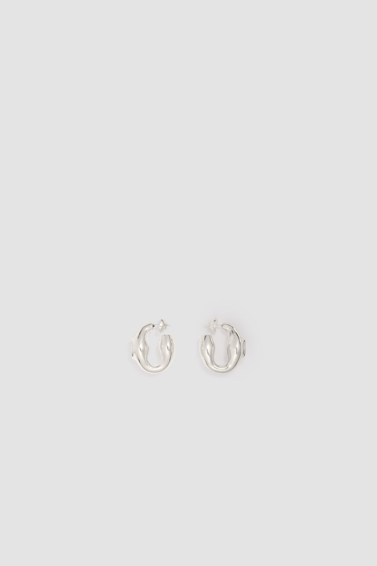 Silver / Boucles d’oreilles chevalière en laiton argenté