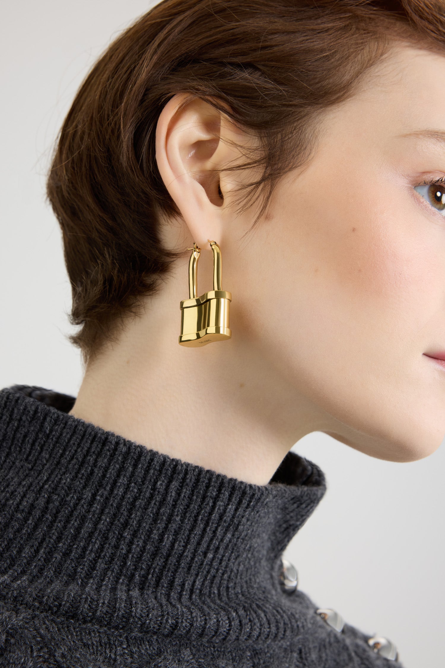 Gold / Petites boucles d’oreilles cadenas en laiton doré