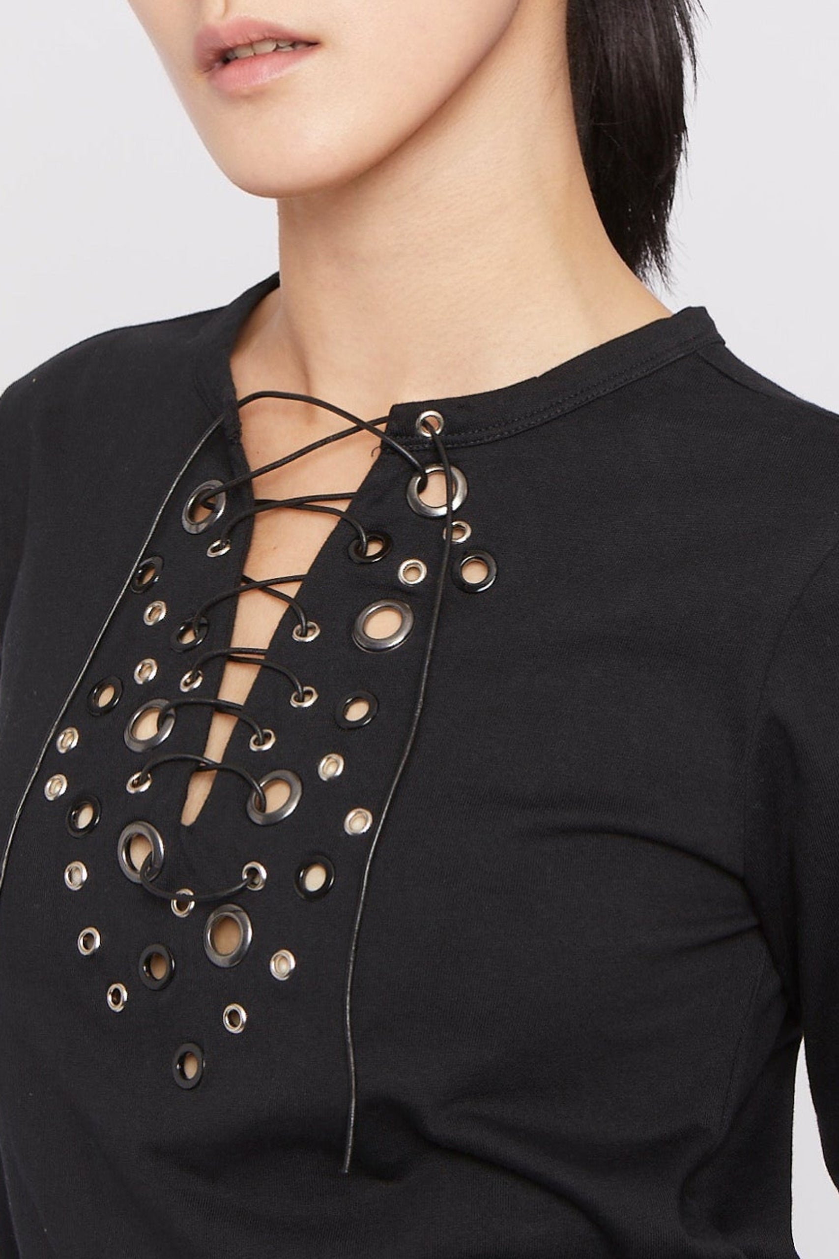 T-shirt Kate avec œillets à manches longues - Black