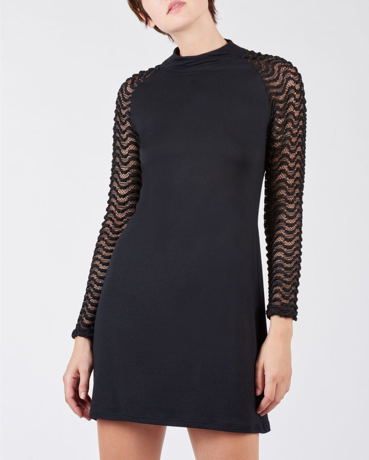 Robe Kim à manches en dentelle raglan - Black