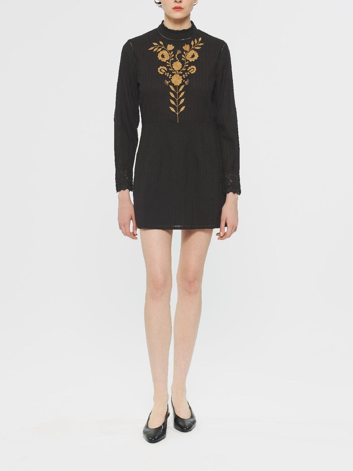 Robe courte brodée Kiss - Black