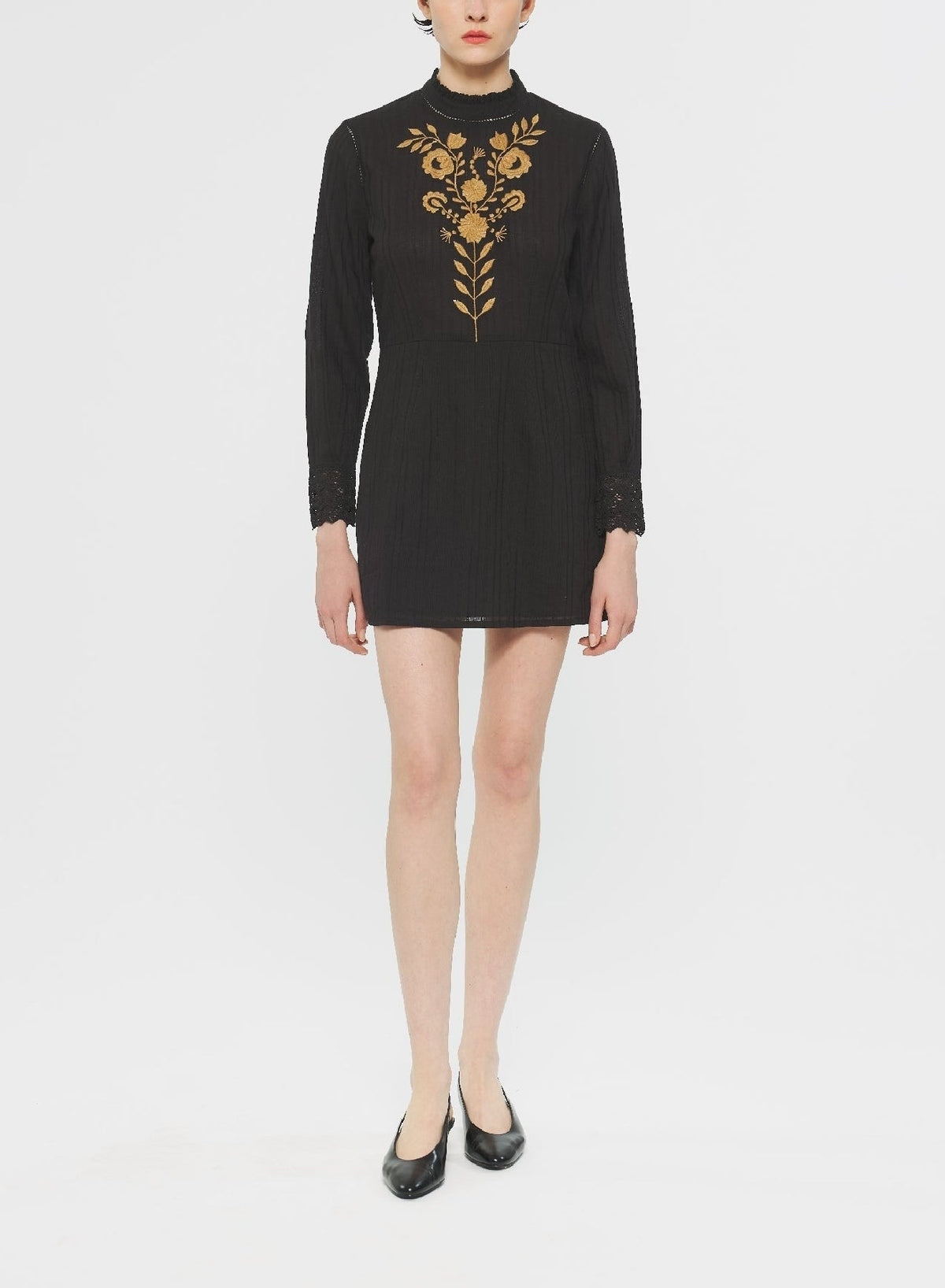 Robe courte brodée Kiss - Black