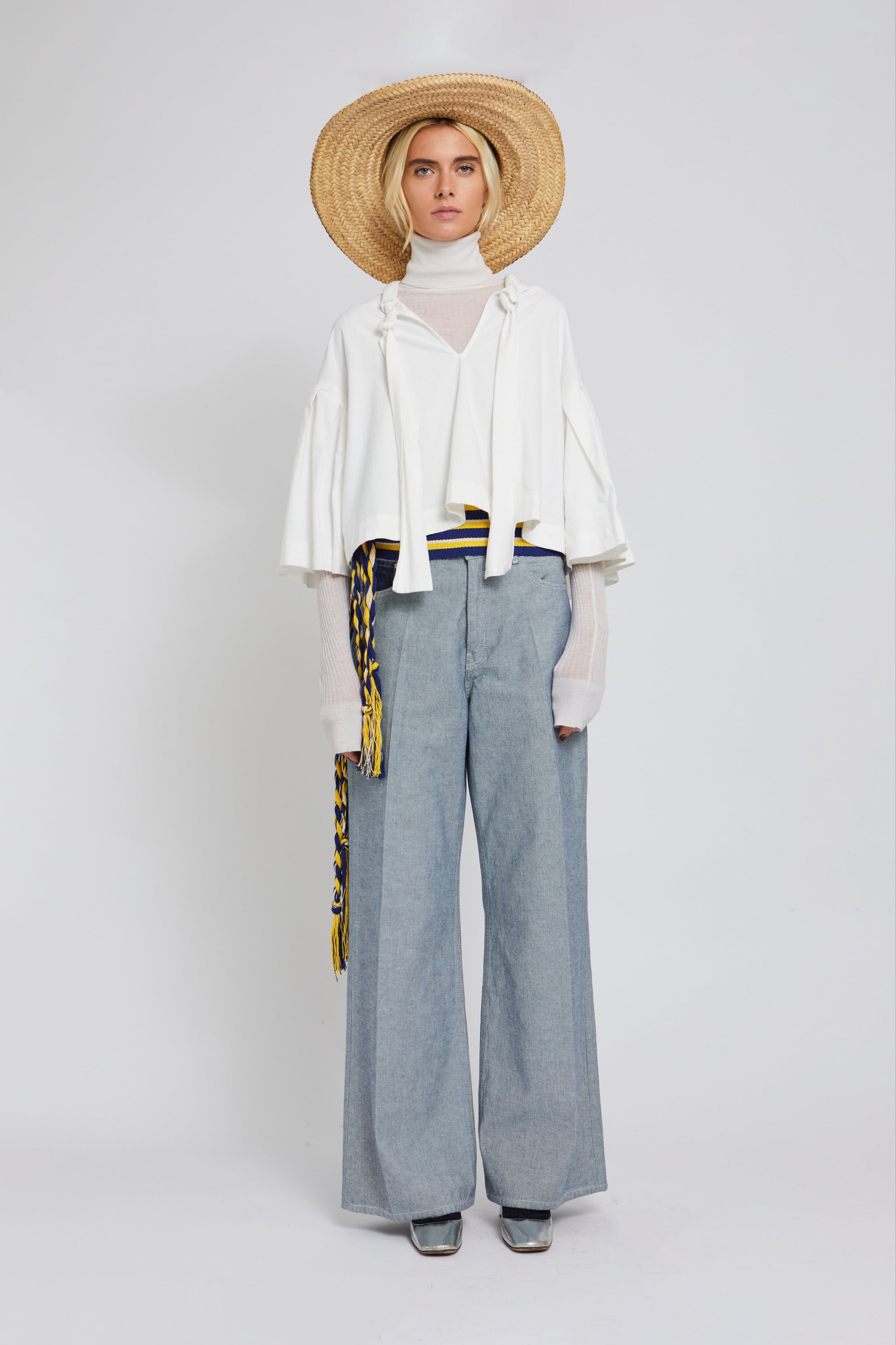 ZNOSTOCK_WHITE SHIRT KITE - White