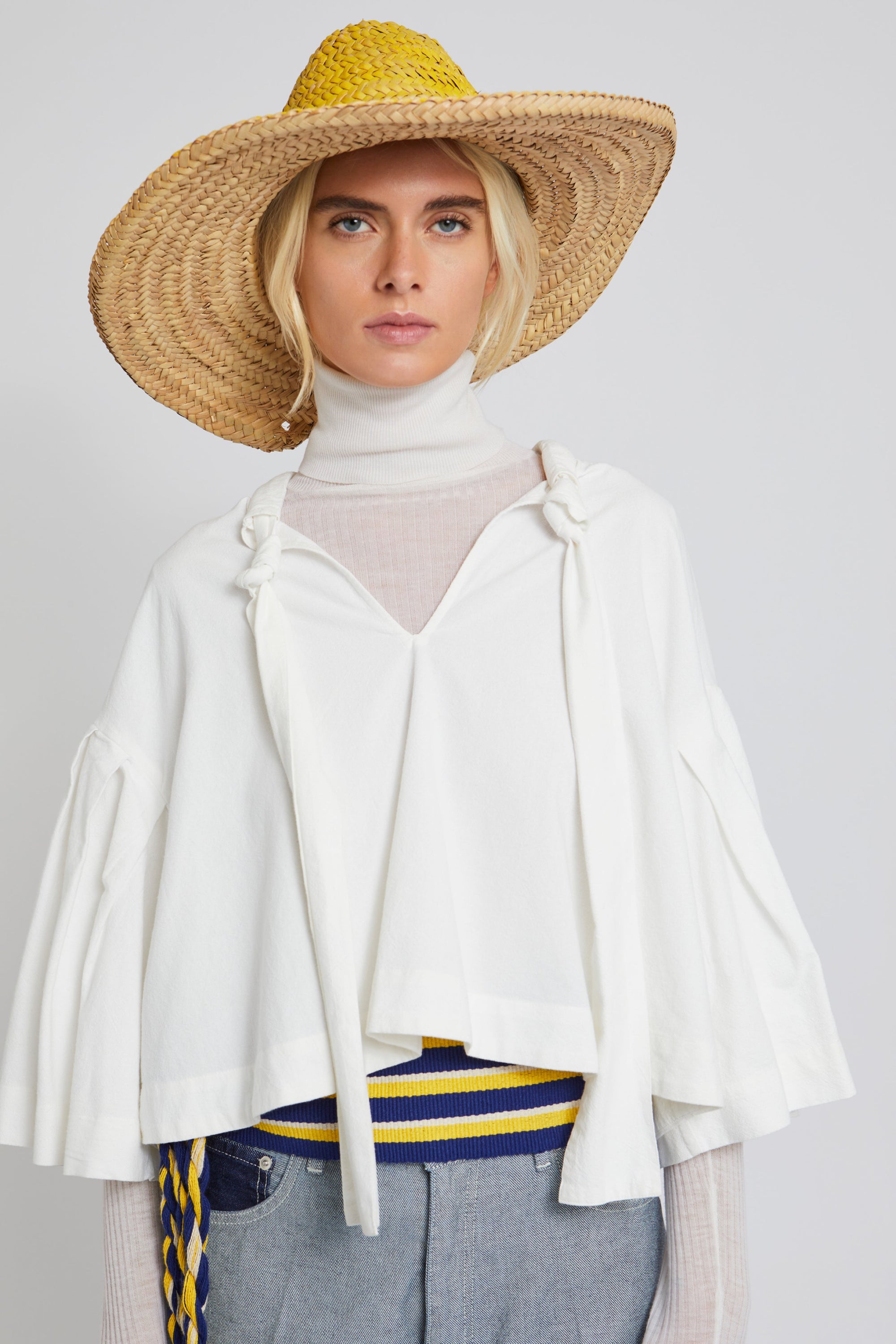 ZNOSTOCK_WHITE SHIRT KITE - White