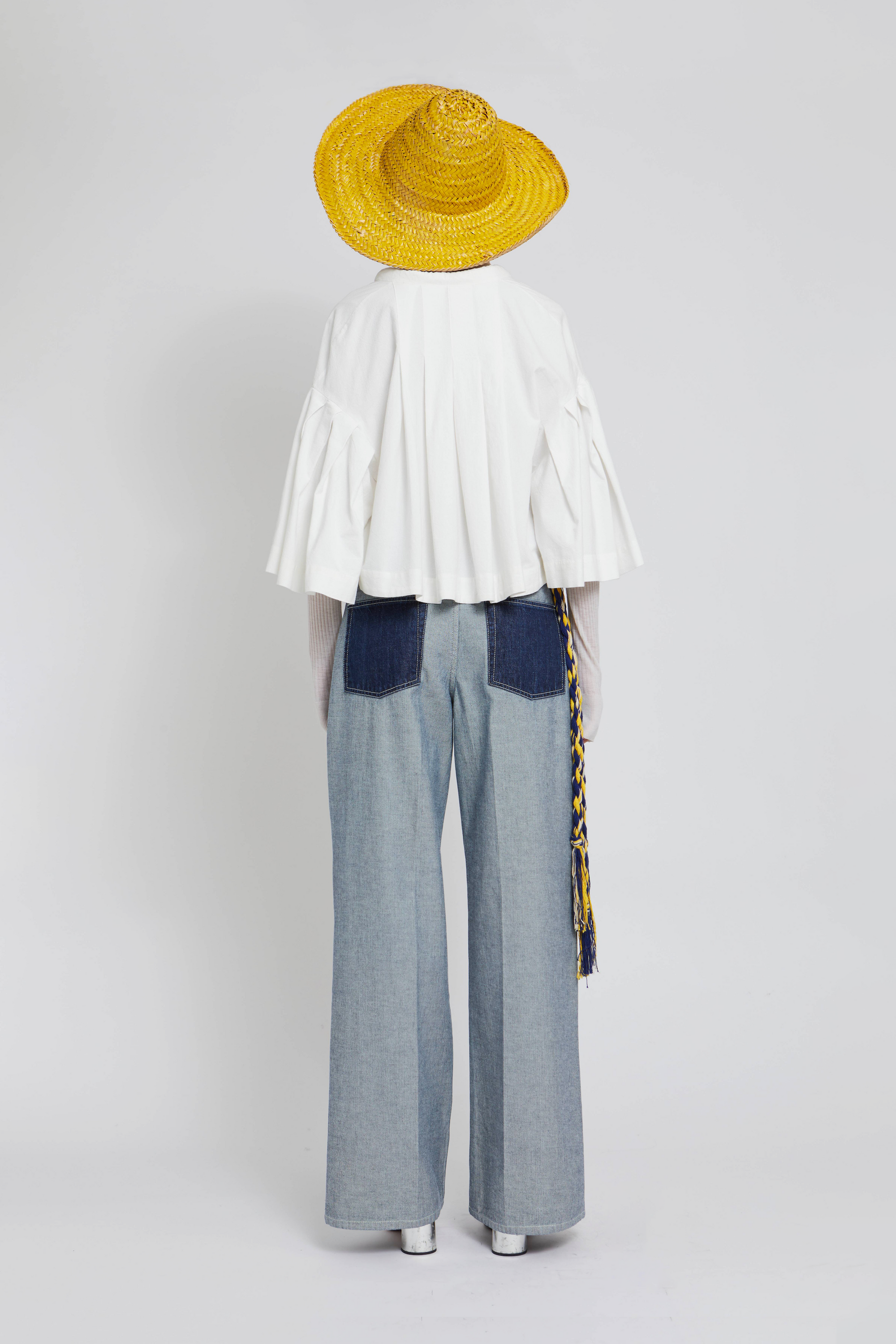 ZNOSTOCK_WHITE SHIRT KITE - White