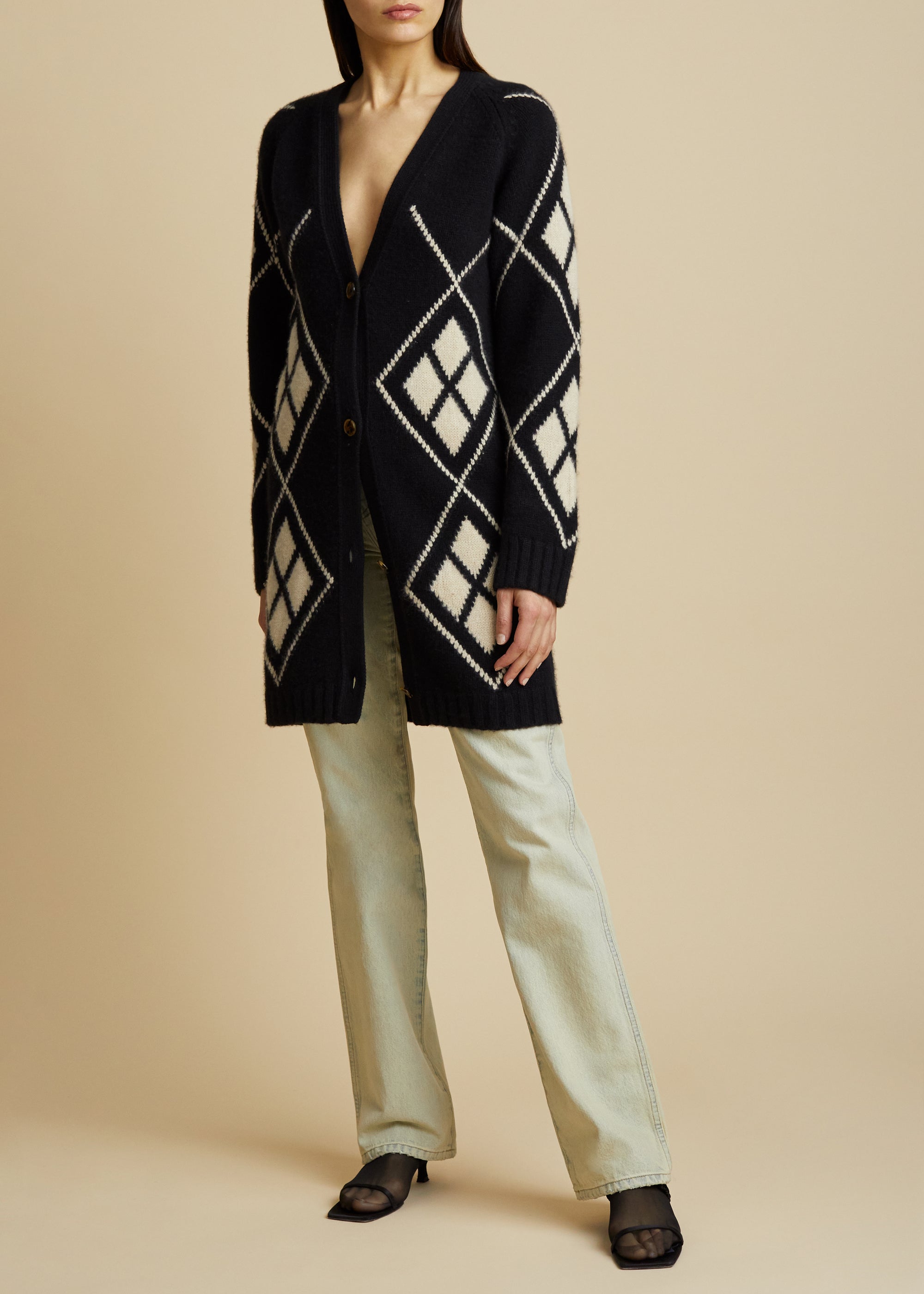 Klara cardigan in cashmere - Black & Custard