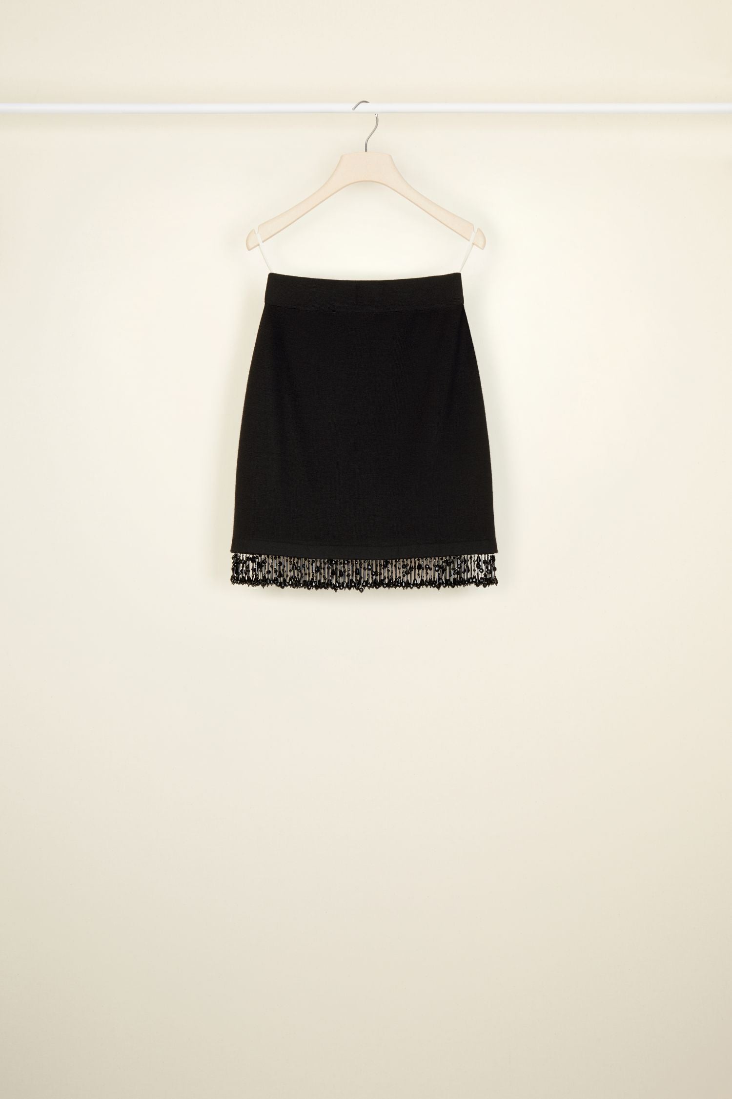 Short wool skirt with beaded hem - Black