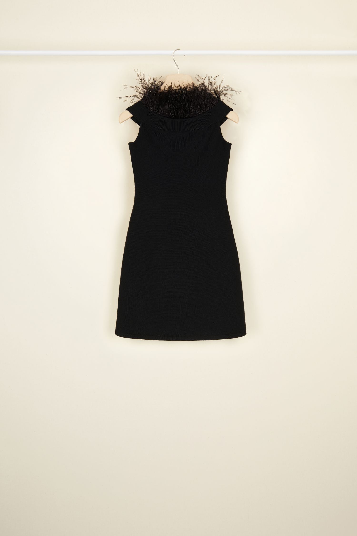 Robe en maille à plumes en laine - Noir