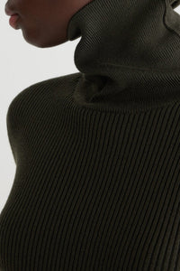 Khaki / Pull à col roulé côtelé en laine et cachemire éco-responsable