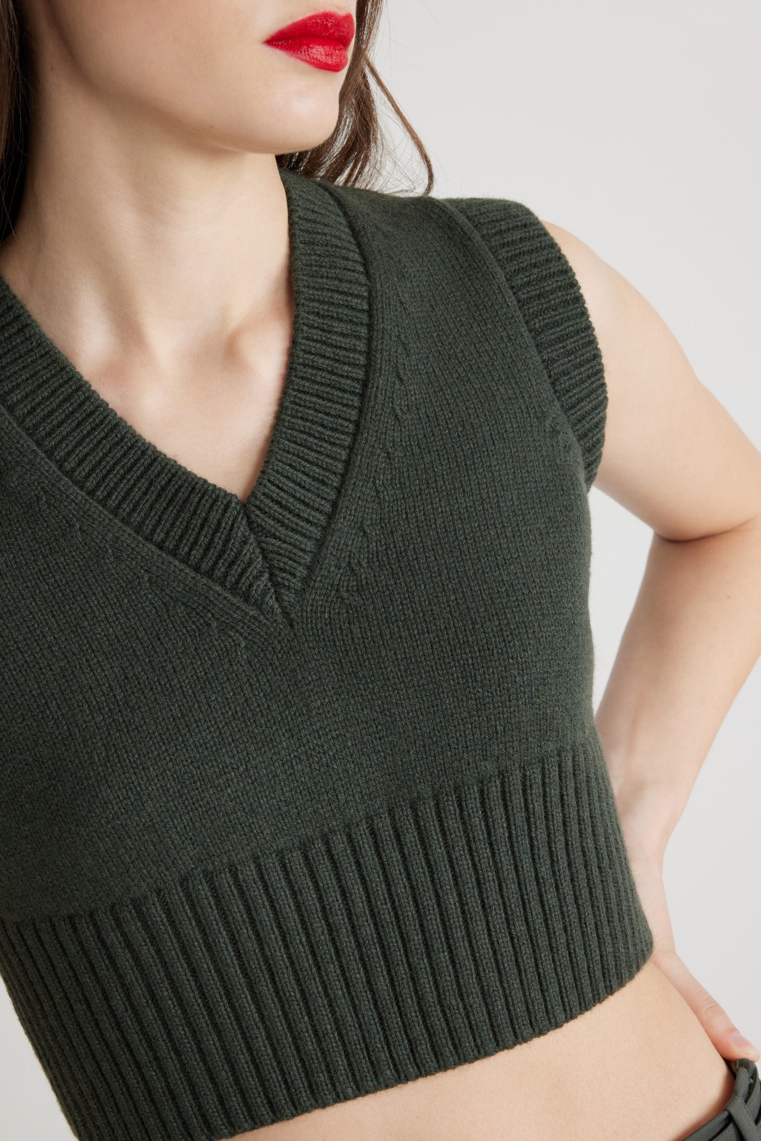 Pull court sans manches en laine et cachemire - Vert Bouteille