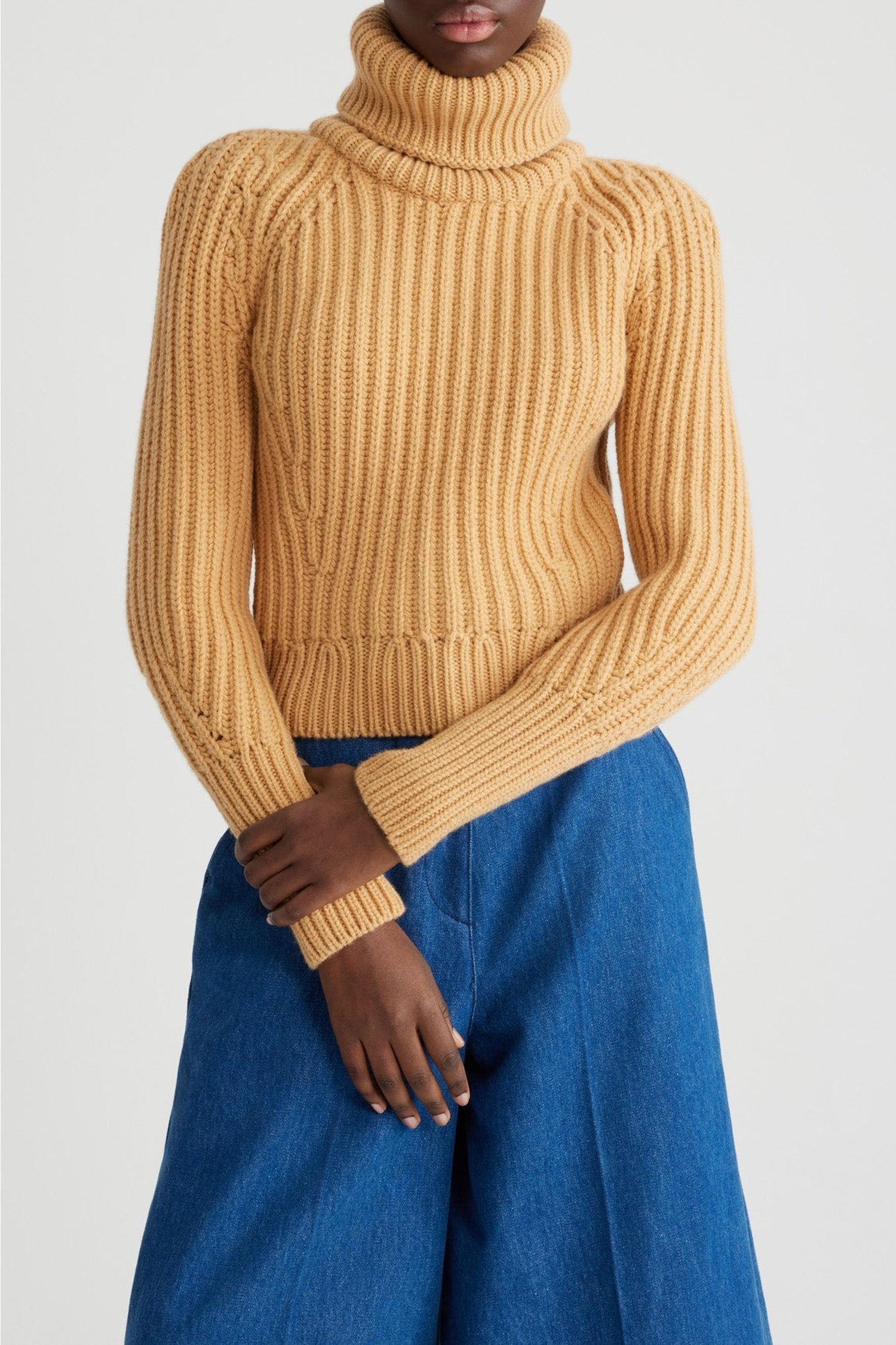 Pull col roulé en laine et cachemire - Beige Doré