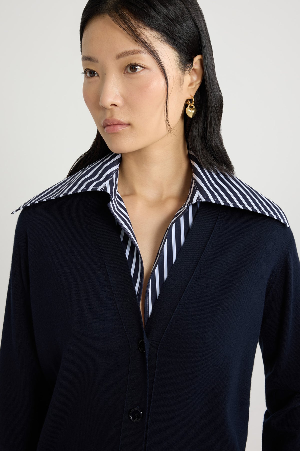 Navy Black / Cardigan à col trompe l'œil en maille de coton